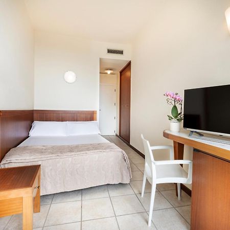 מילאנו מריטימה Hotel Bellevue Beach - Sul Mare מראה חיצוני תמונה