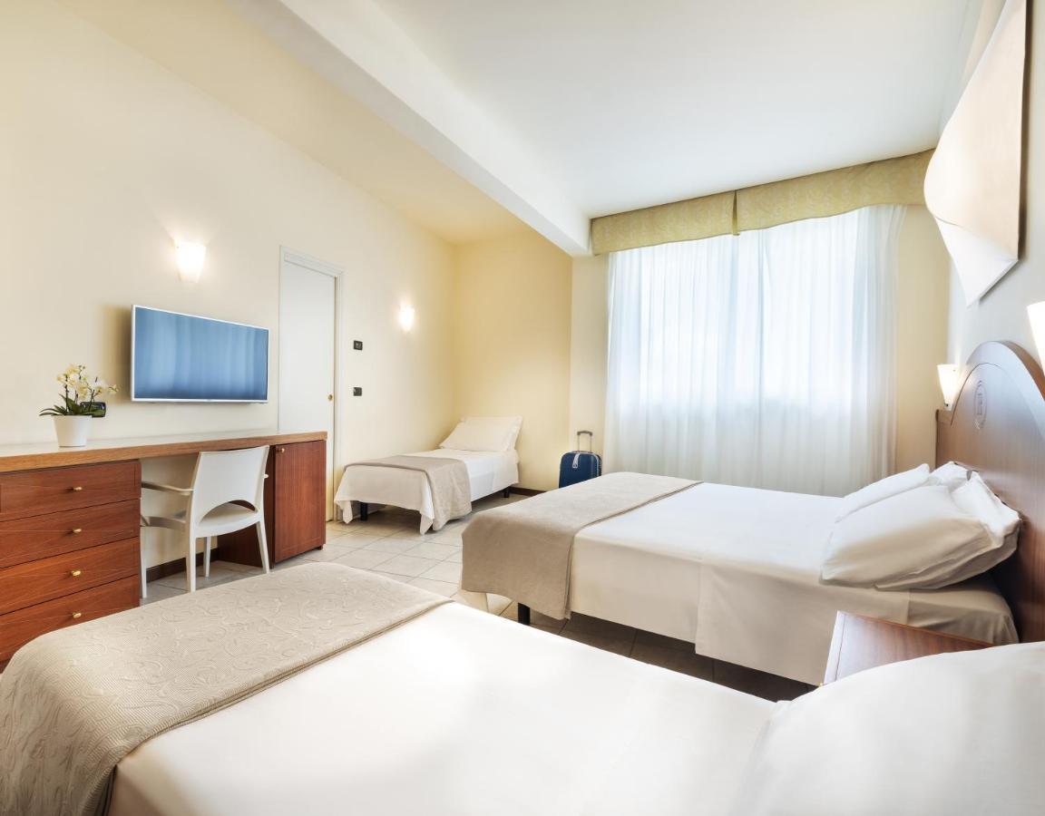 מילאנו מריטימה Hotel Bellevue Beach - Sul Mare מראה חיצוני תמונה