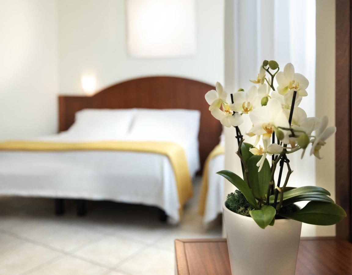 מילאנו מריטימה Hotel Bellevue Beach - Sul Mare מראה חיצוני תמונה