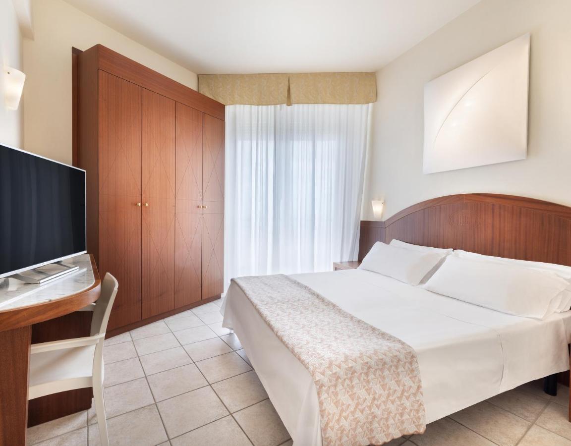 מילאנו מריטימה Hotel Bellevue Beach - Sul Mare מראה חיצוני תמונה