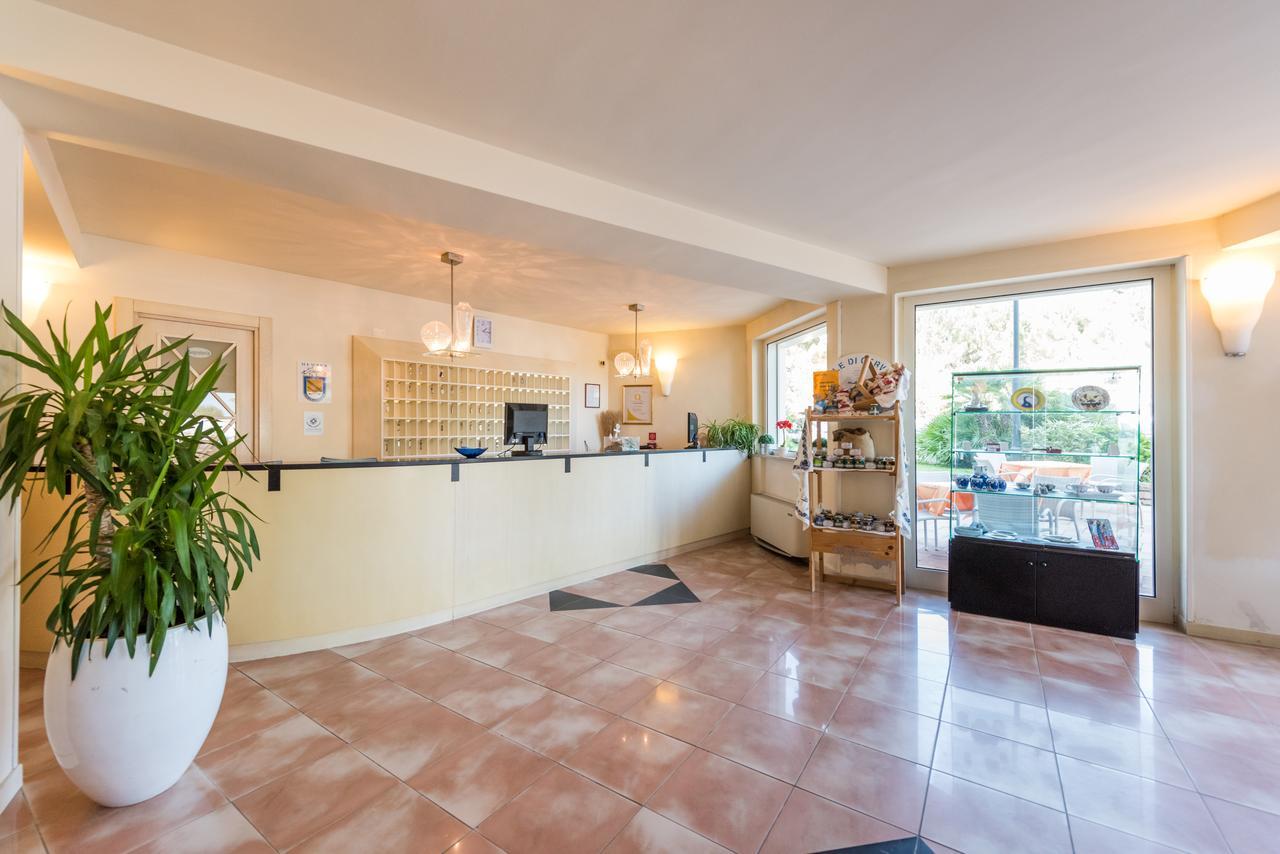 מילאנו מריטימה Hotel Bellevue Beach - Sul Mare מראה חיצוני תמונה